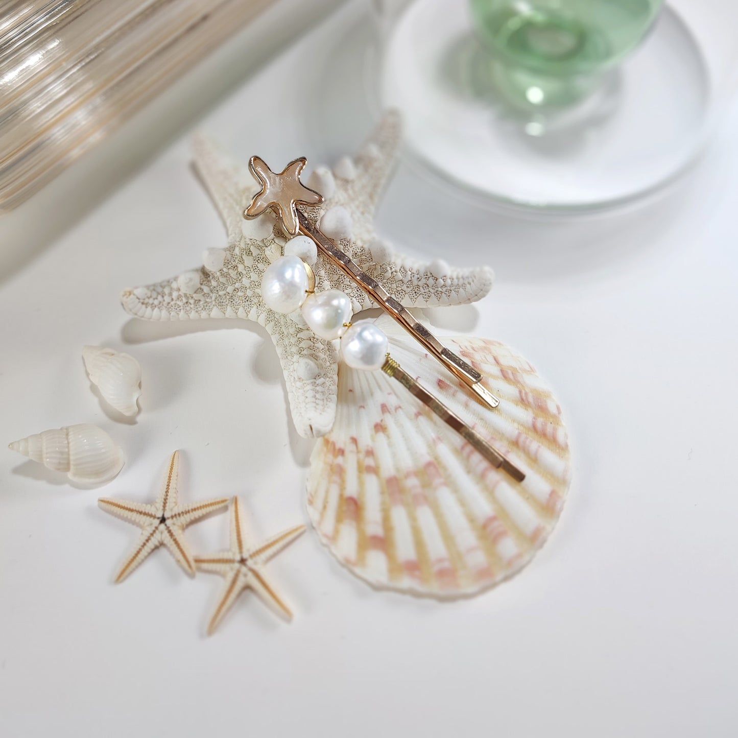 Set Of Two Pcs, Pearls And Ocean Essential Bobby Pin Hairpin