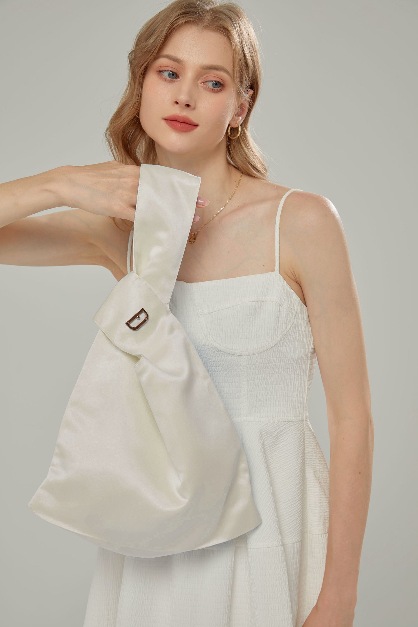 Chill Clutch Bag - White Sand